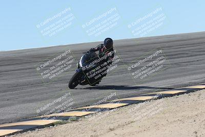 media/Oct-13-2025-Moto Forza (Mon) [[a66d839500]]/4-C Group/Session 2 (Bowl)/